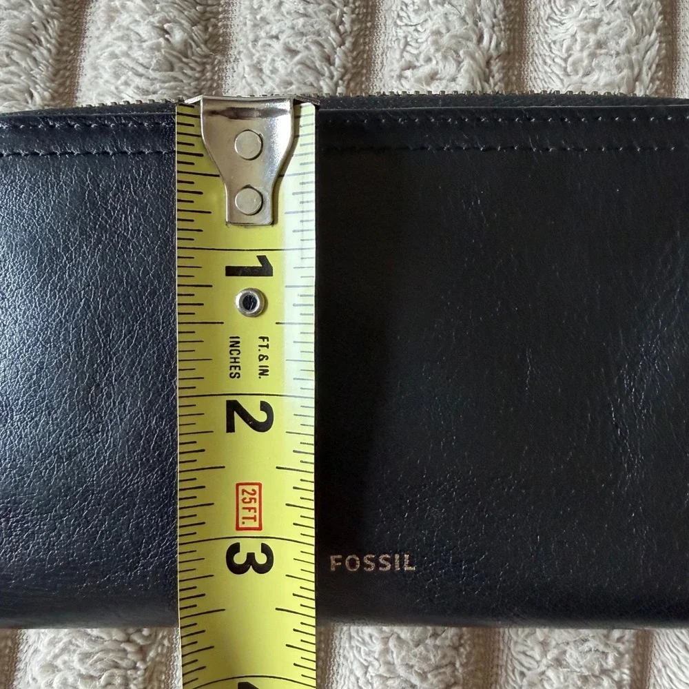 Fossil Logan RFID Medium Zip Around Wallet Black Leather SL6386001 Wristlet